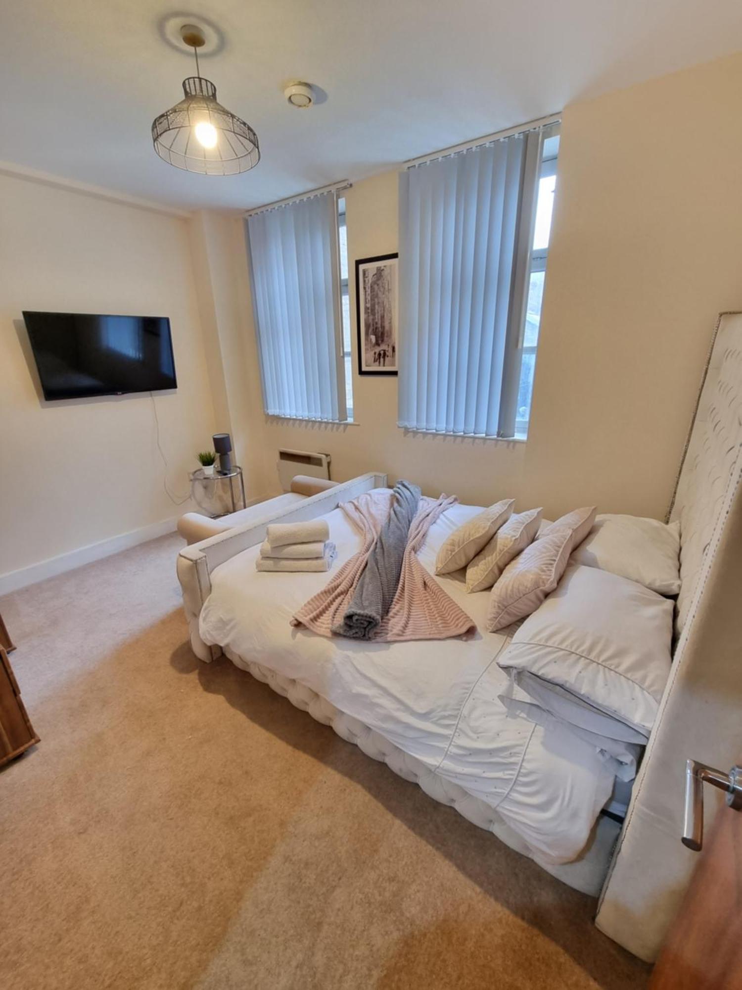 Modern 2br Flat In Bradford Centre! Apartment *