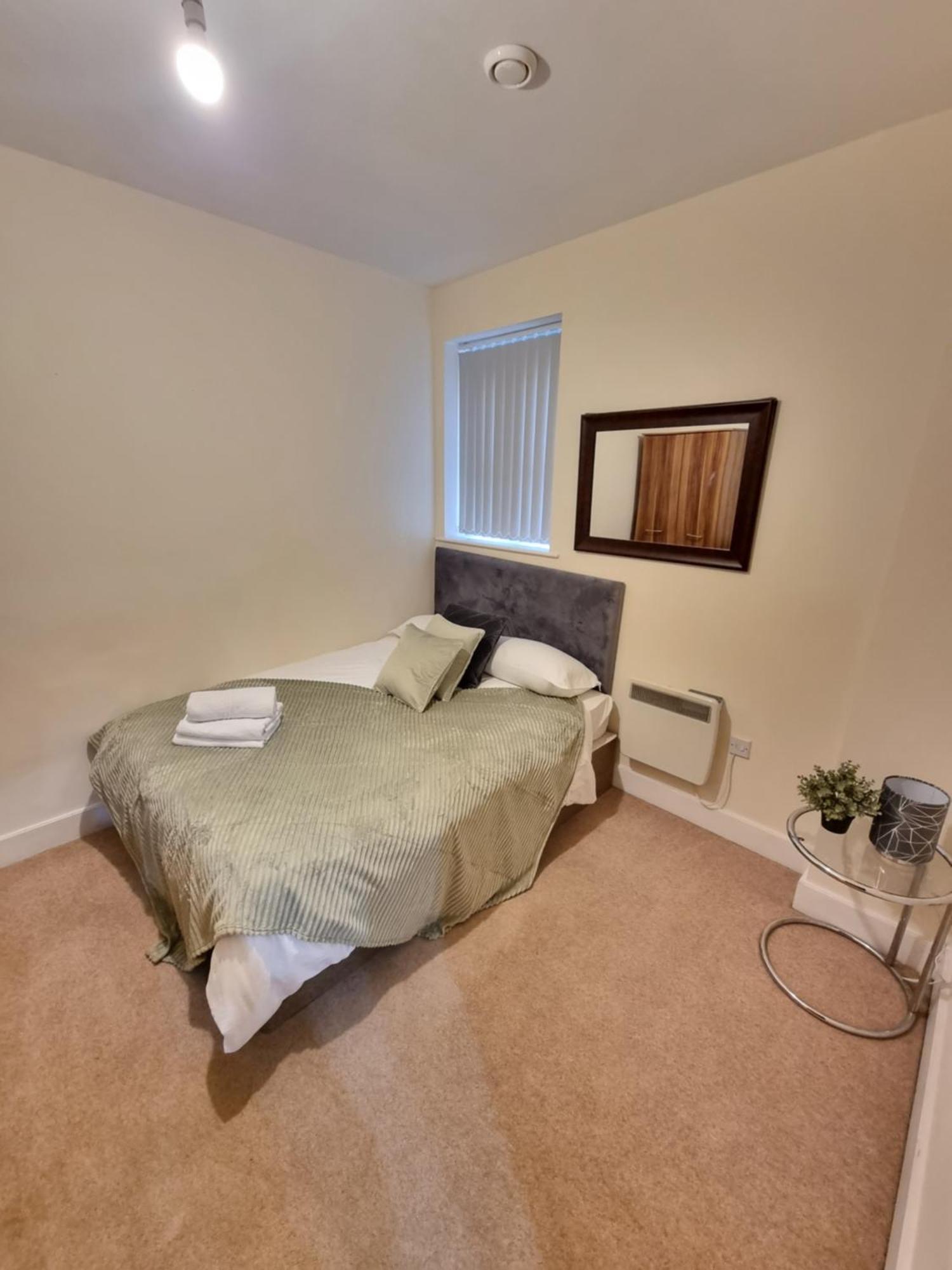 Modern 2br Flat In Bradford Centre!