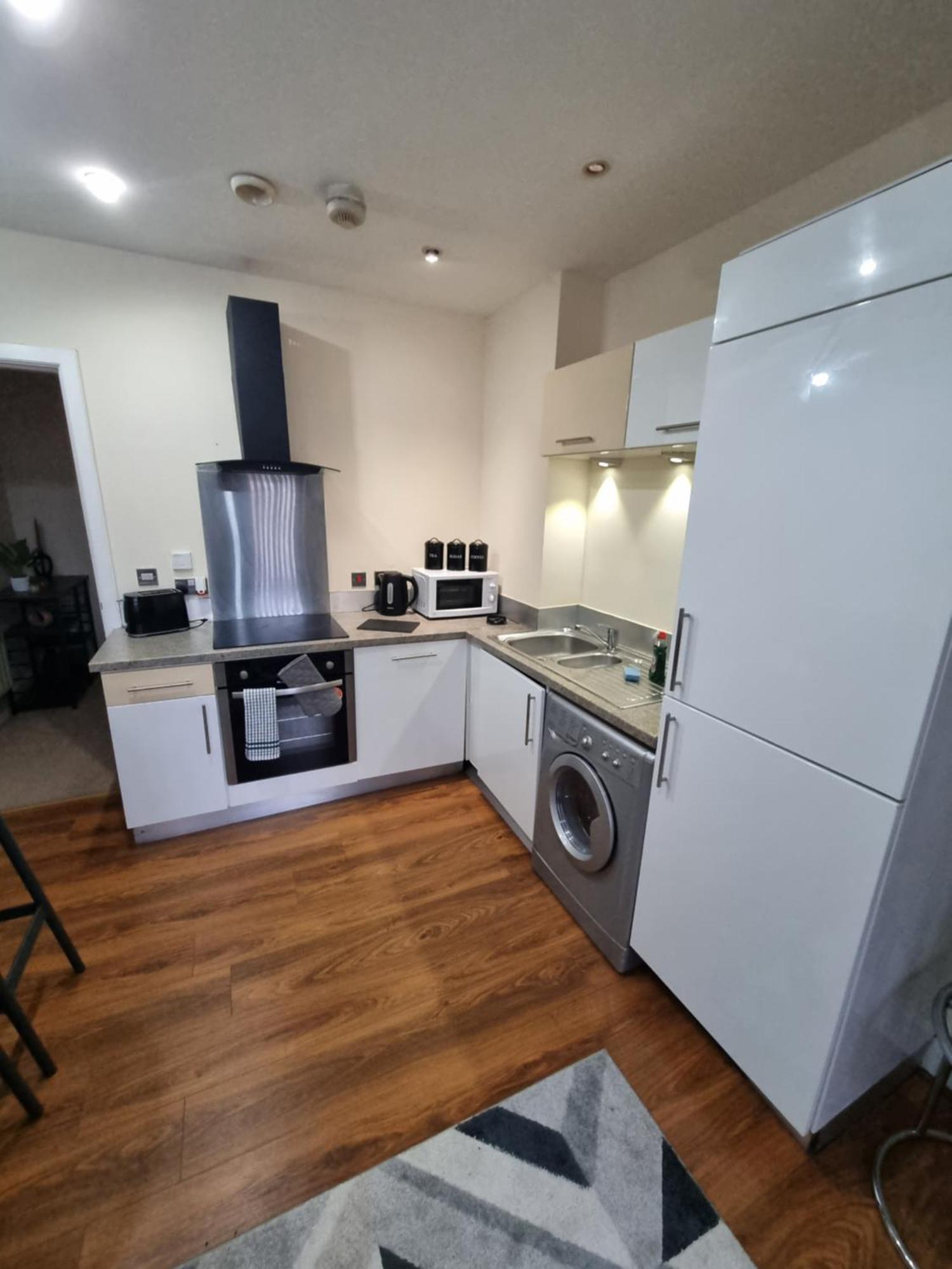 Modern 2br Flat In Bradford Centre! *